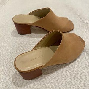 Nisolo Paloma Open Toe Mule Suede Leather Tan / Beige Size 9